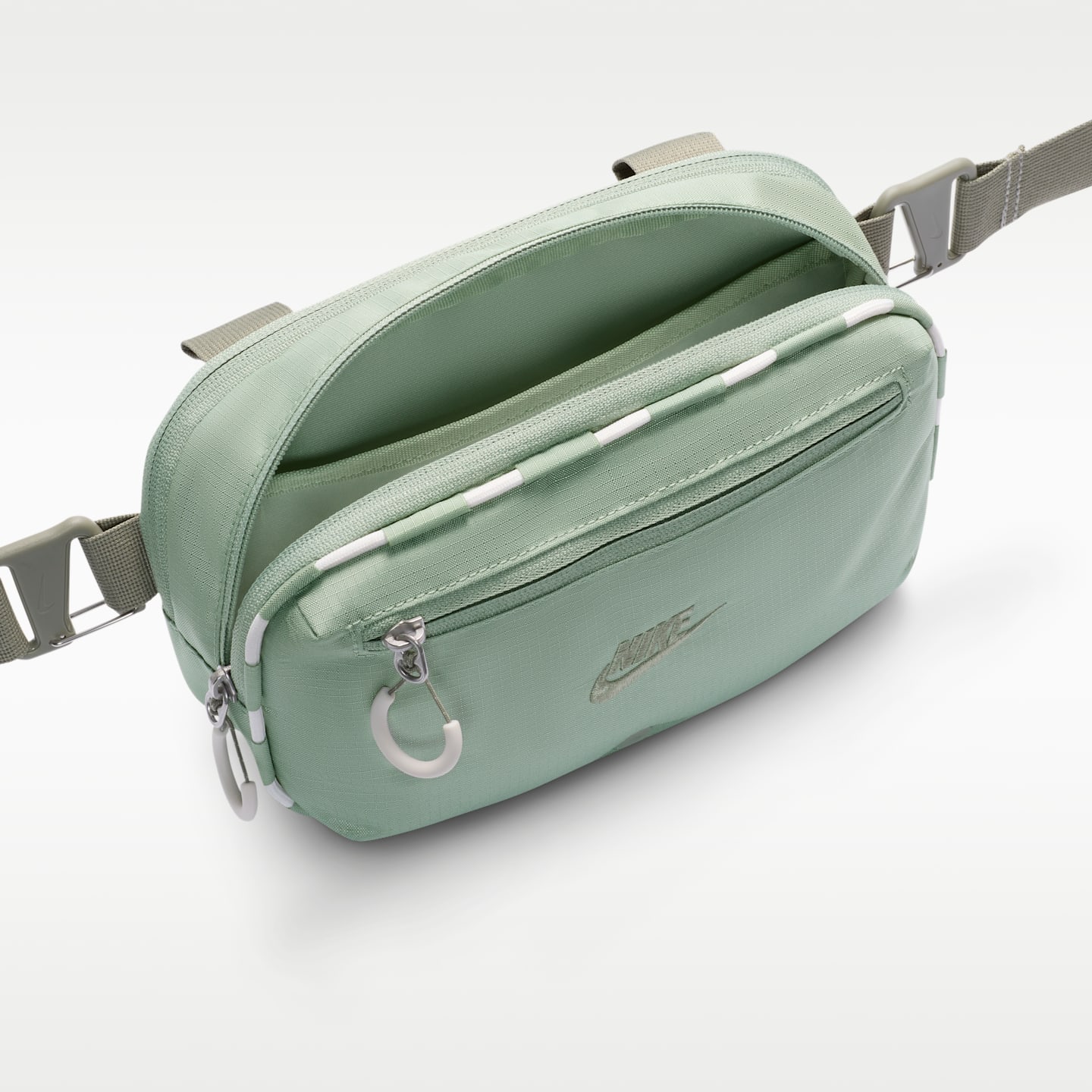 Женская сумка Nike Hayward Patrol Crossbody (4L), цвет: Нефритовый / Армейский — фото 4