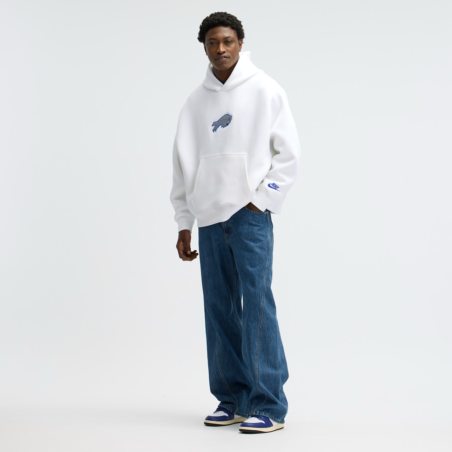 Мужское худи Nike Buffalo Bills Rivalries Collection Oversized Tech Fleece NFL, цвет: Белый — фото 3