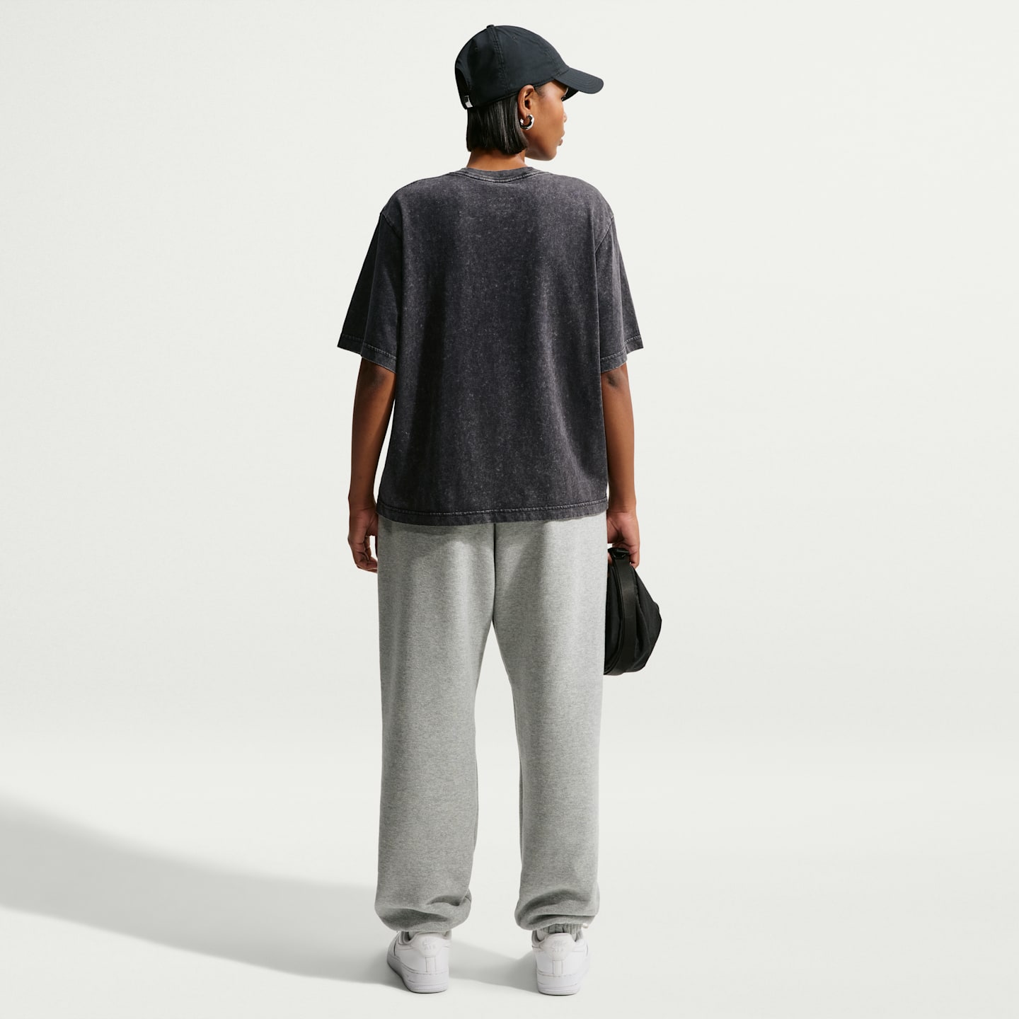 Женская футболка Nike Sportswear Classic Boxy, цвет: Чёрный — фото 5