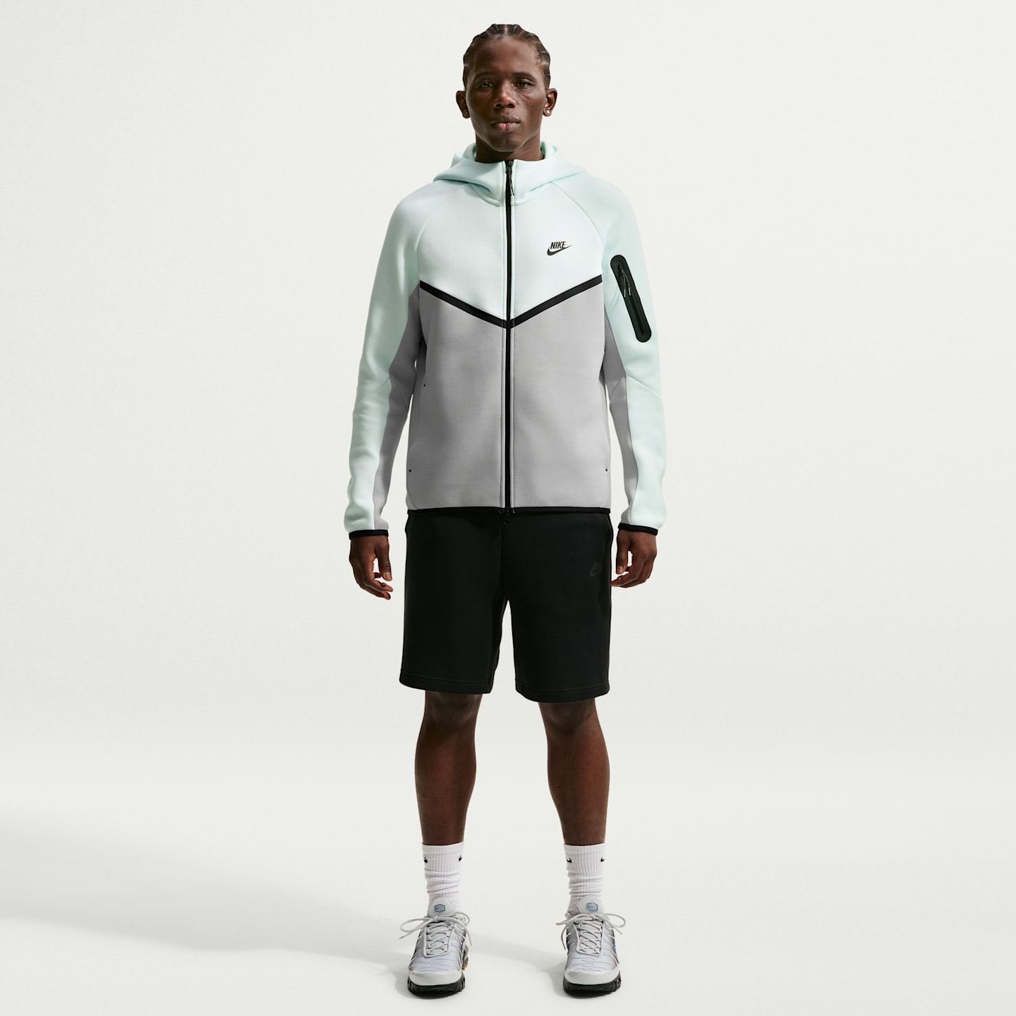 Мужская куртка Nike Tech Fleece Windrunner Full-Zip, цвет: Зелёный / Серебряный — фото 4
