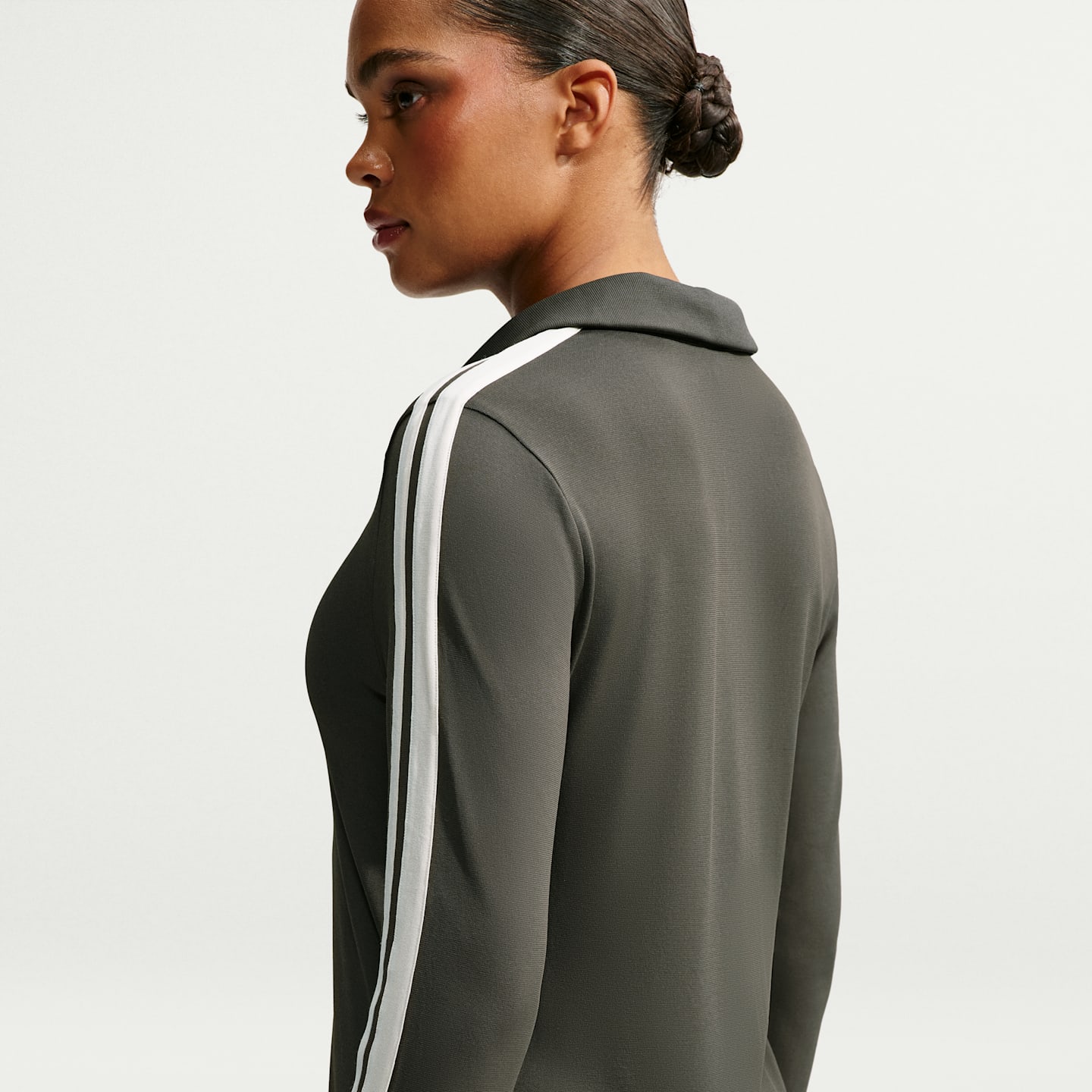 Женский топ NikeSKIMS Stretch Knit Long-Sleeve Polo, цвет: Экрю — фото 2