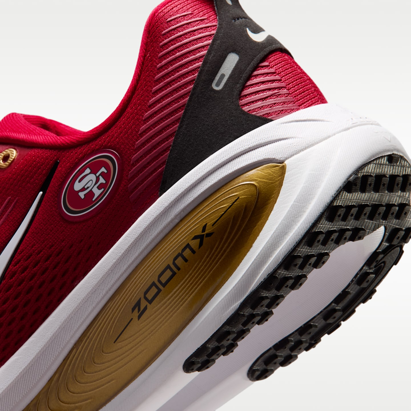 Мужские кроссовки Nike Vomero 18 (San Francisco 49ers) NFL Road Running, цвет: Красный / Золотой — фото 8