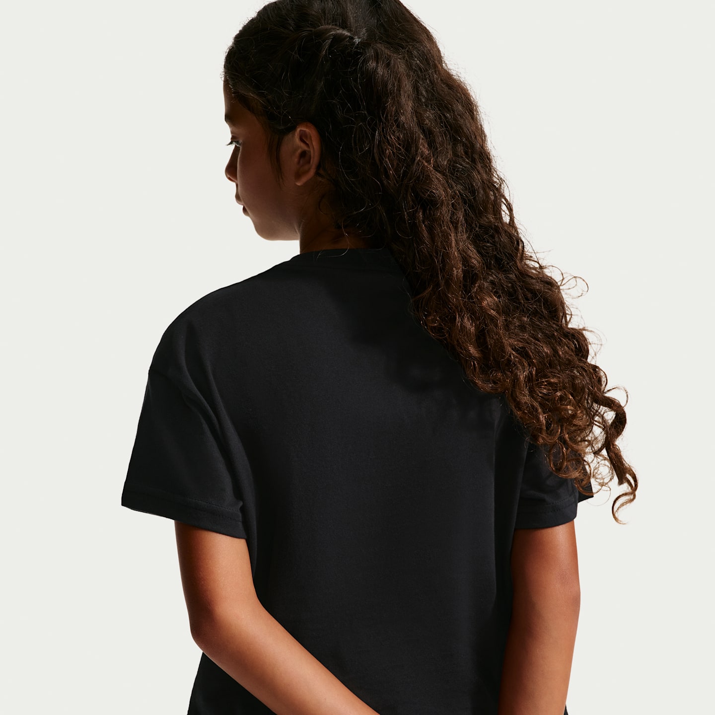 Детская футболка для девочек Nike Sportswear Boxy, цвет: Чёрный — фото 2