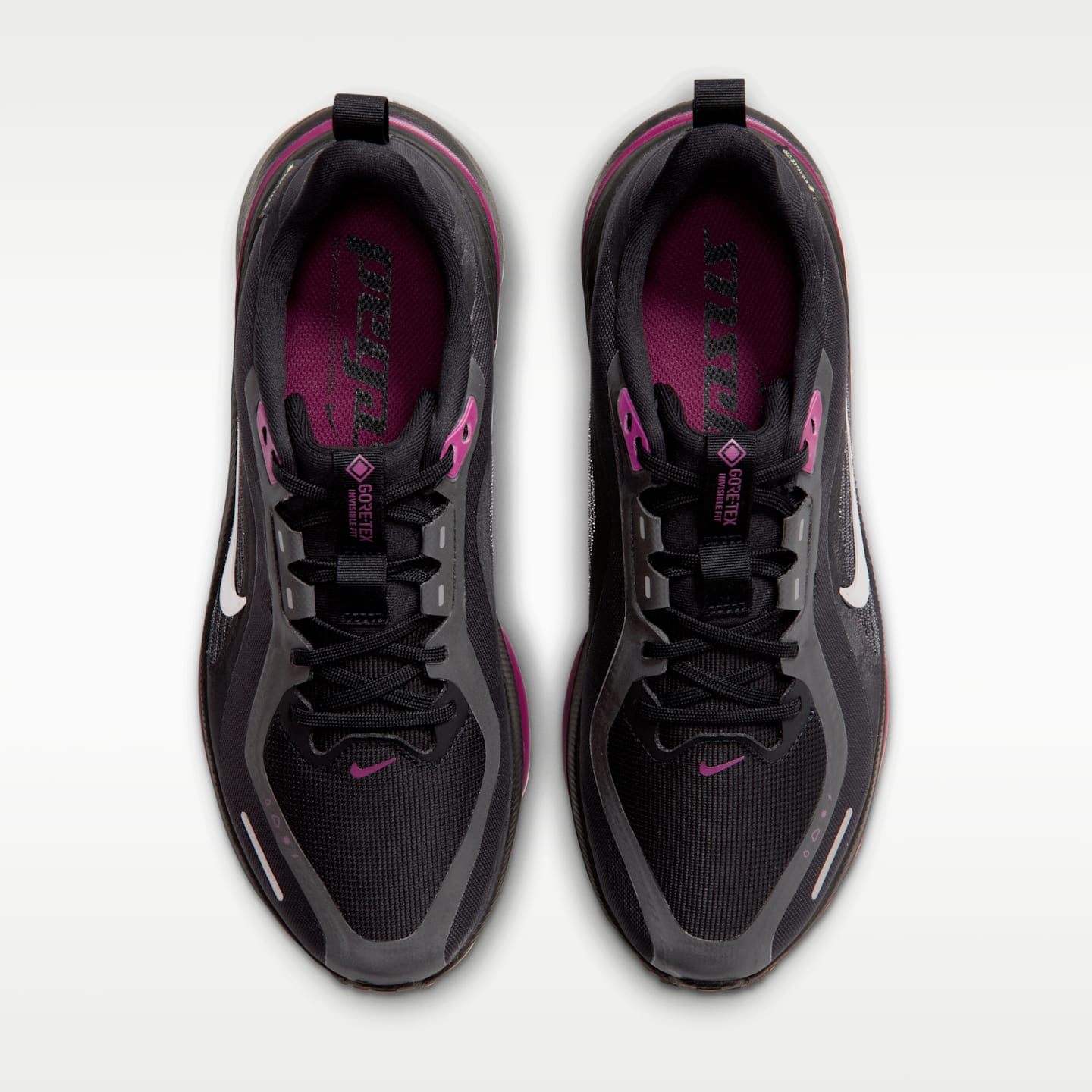 Женские кроссовки Nike Pegasus 42 GORE-TEX Waterproof Road Running, цвет: Чёрный / Ягодный — фото 4