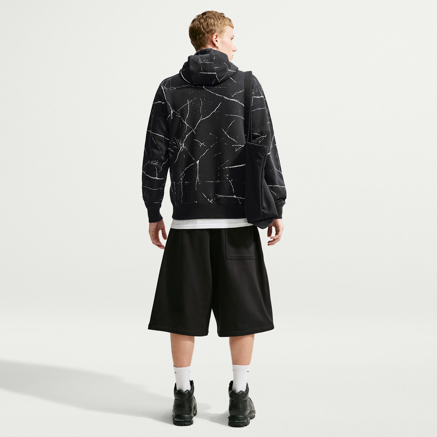 Мужское флисовое худи Nike Club, цвет: Чёрный / Молочный — фото 5