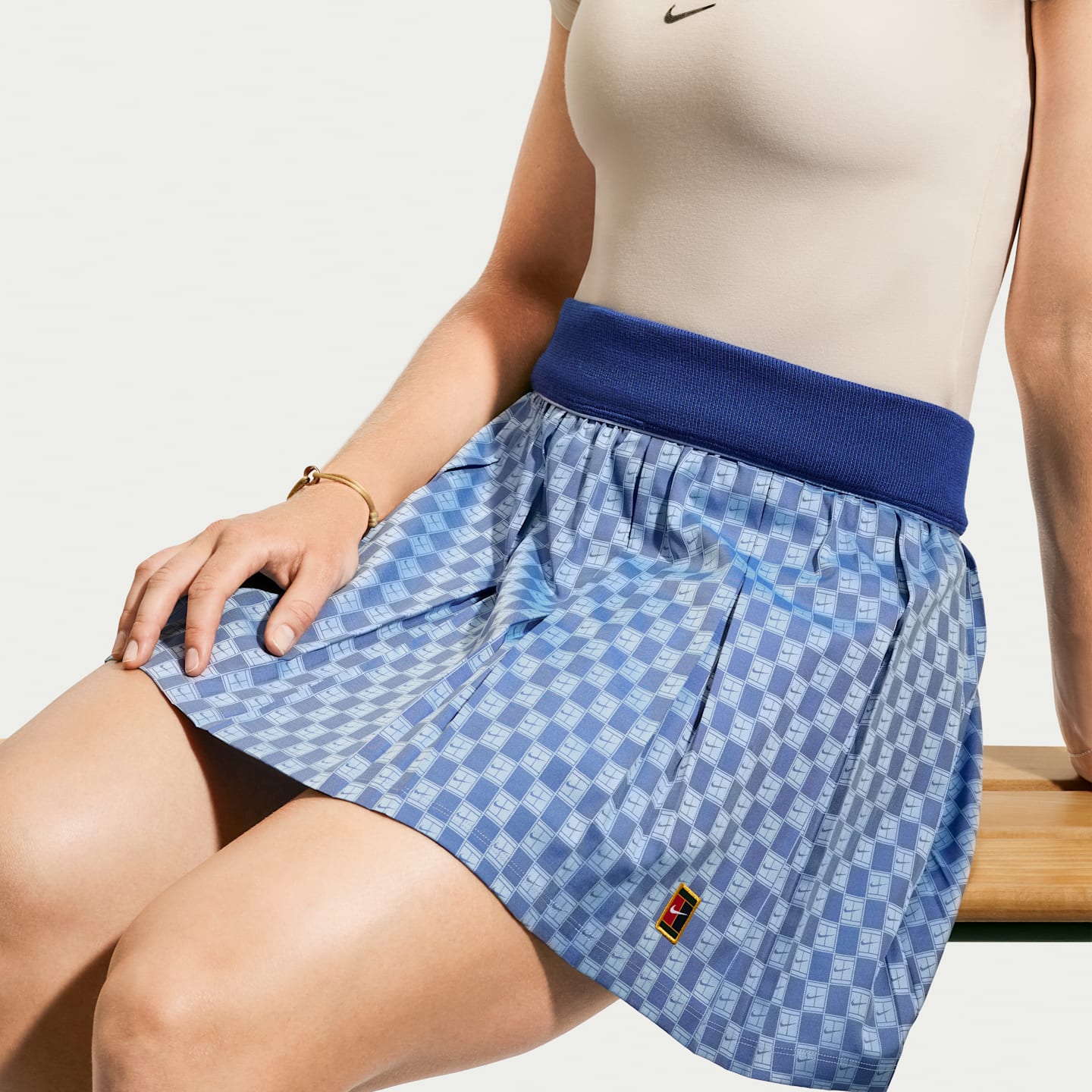 Женская теннисная юбка NikeCourt Court Collection с высокой талией, цвет: Серебристый — фото 6