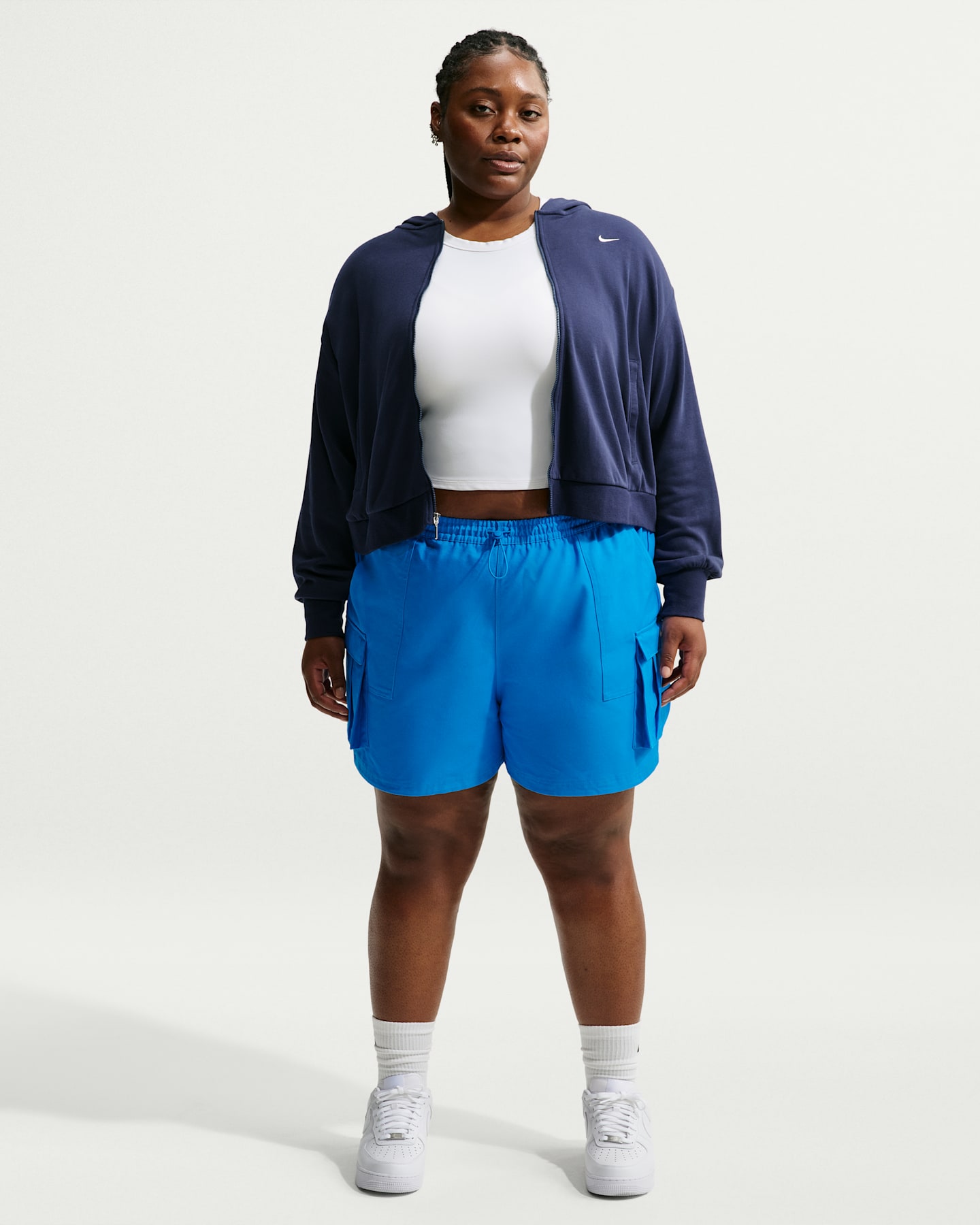 Женские шорты-карго Nike Sportswear 5" свободного кроя, большие размеры, цвет: Светлый синий / Молочный — фото 6