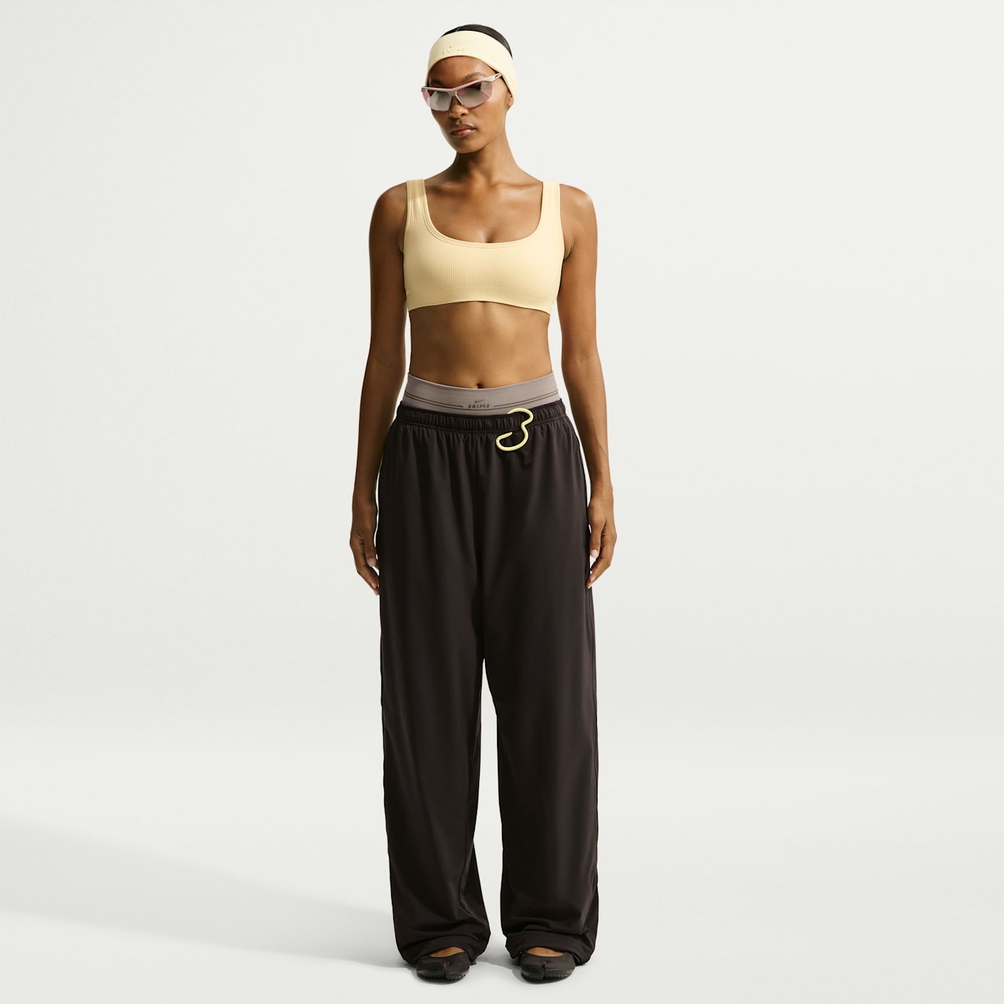 Женский бюстгальтер NikeSKIMS Ribbed Seamless Micro-Scoop, цвет: Лимонный — фото 4