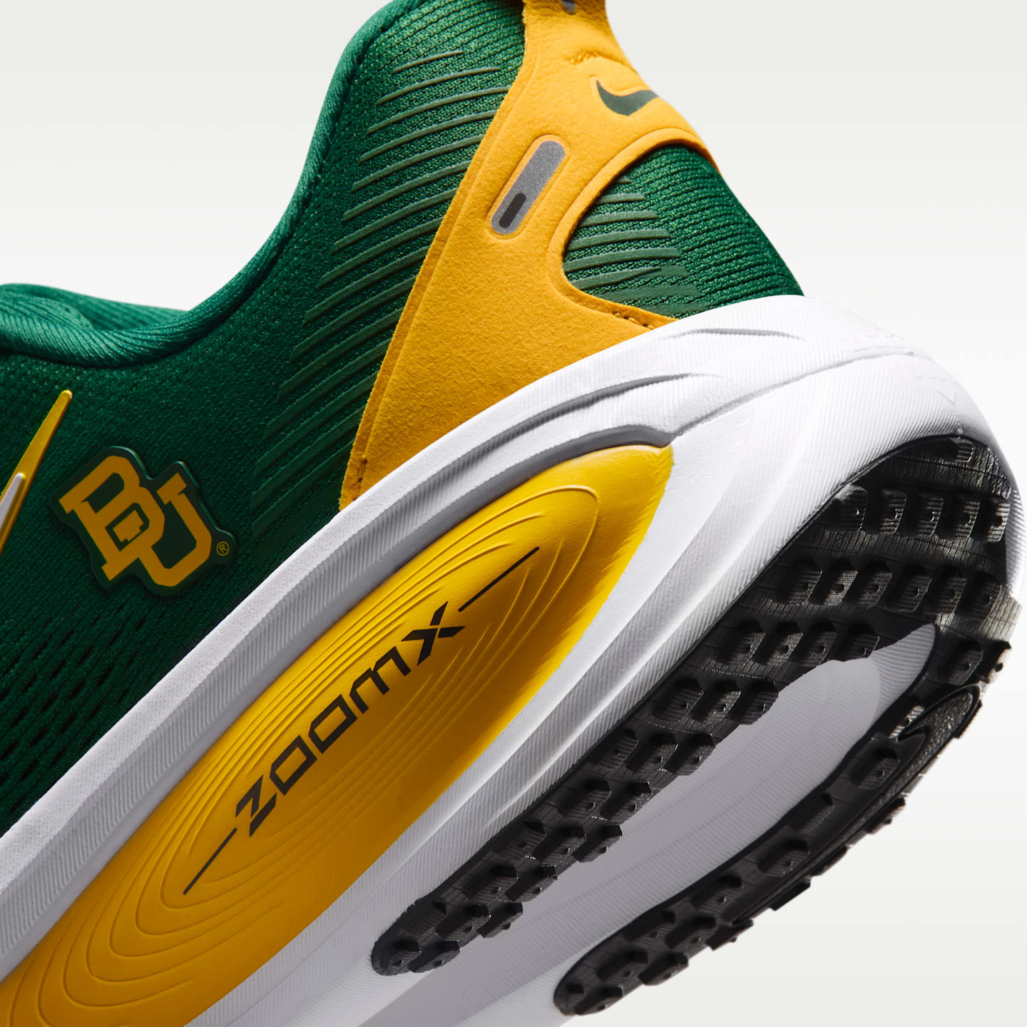Мужские кроссовки Nike College Vomero 18 (Baylor) Road Running, цвет: Зелёный / Золотой — фото 8