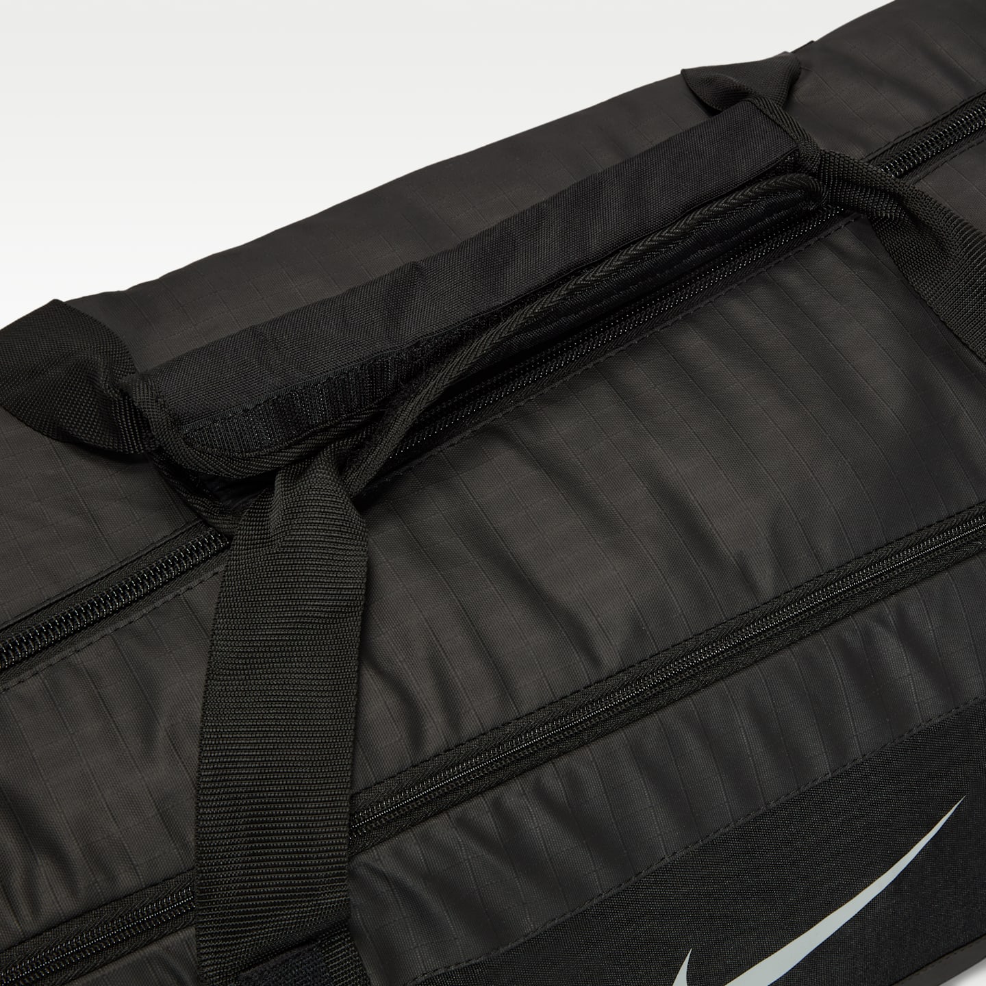 Спортивная сумка для лакросса Nike Shield, 112 л, цвет: Чёрный — фото 12
