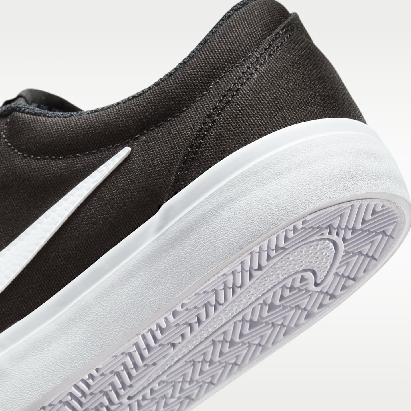 Женские кроссовки Nike Charge Canvas, цвет: Чёрный / Белый — фото 8