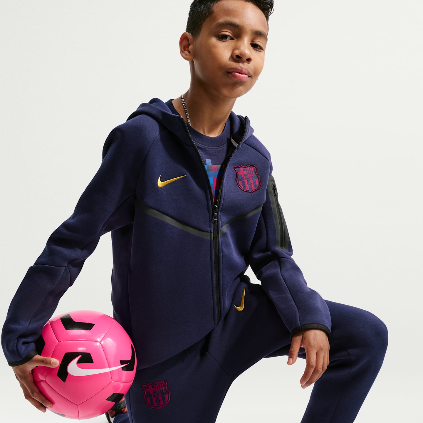 Детское футбольное худи на молнии Nike FC Barcelona Tech Fleece для мальчиков, цвет: Синий / Минеральный жёлтый — фото 3
