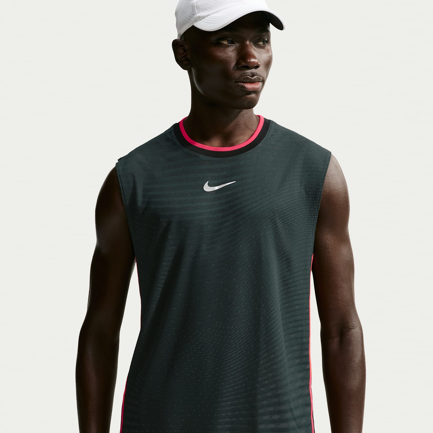 Мужской топ Nike NikeCourt Slam Aero-FIT Tennis, цвет: Чёрный еловый / Белый — фото 1