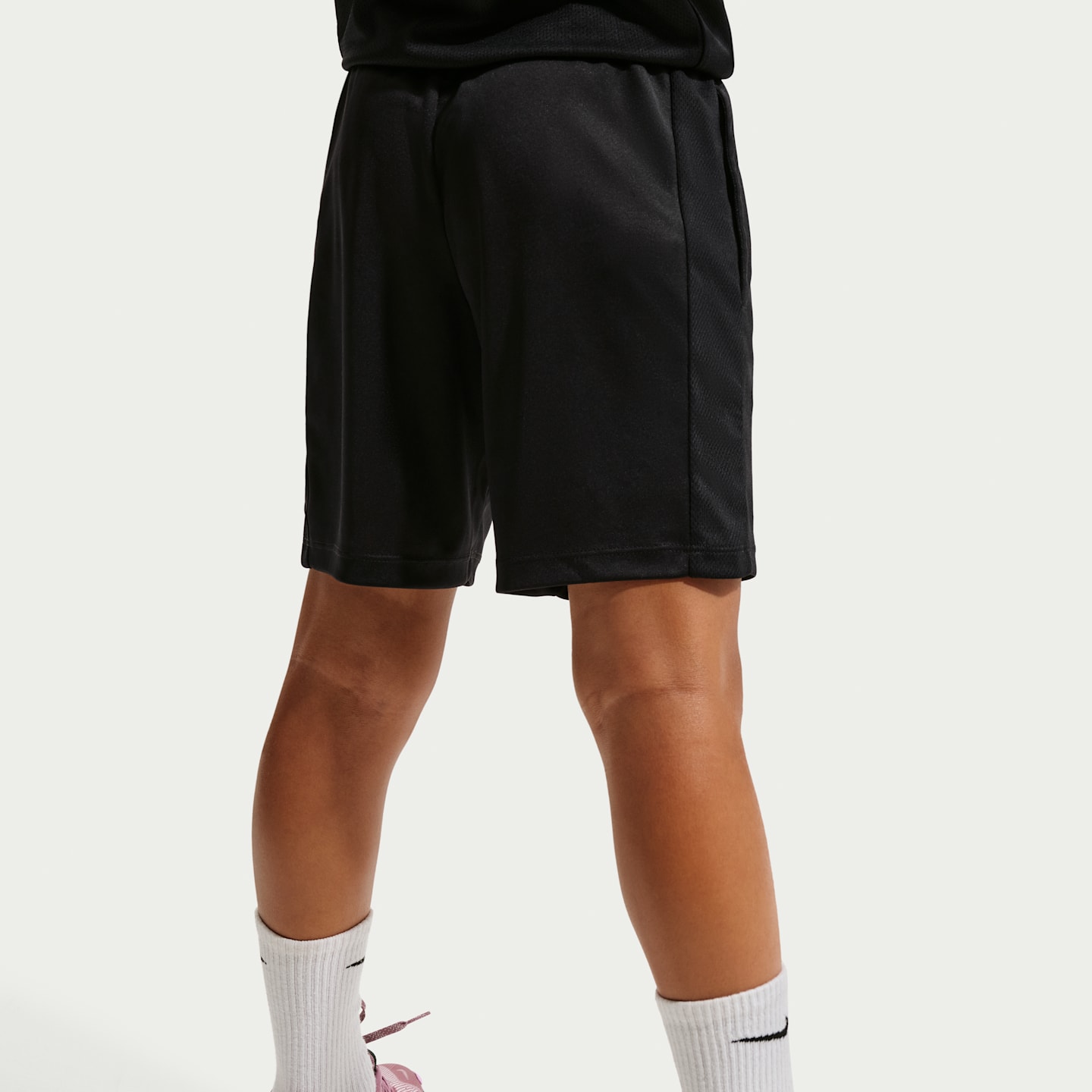 Шорты Nike Trophy23 Dri-FIT для мальчиков, цвет: Чёрный / Белый — фото 3
