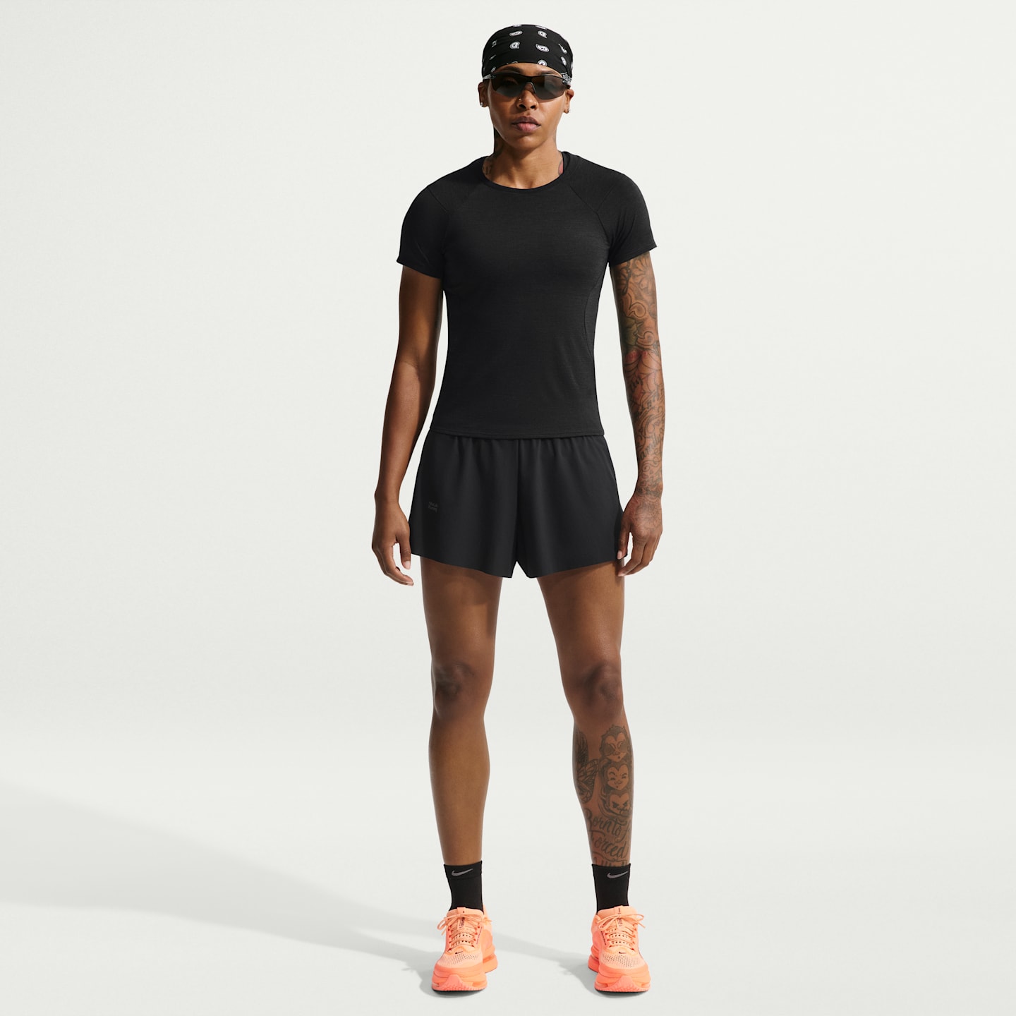 Женский топ NikeLab Running Wool-Blend Short-Sleeve Top, цвет: Чёрный — фото 4