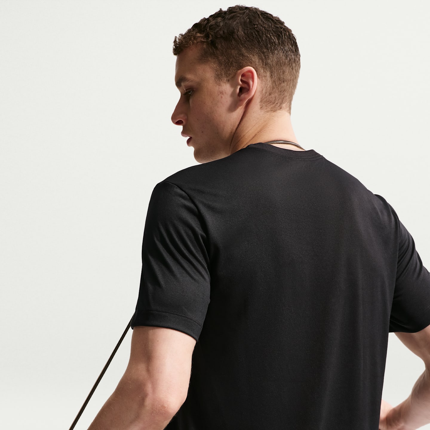 Мужская футболка для фитнеса Nike Dri-FIT Legend, цвет: Чёрный / Серебряный — фото 2