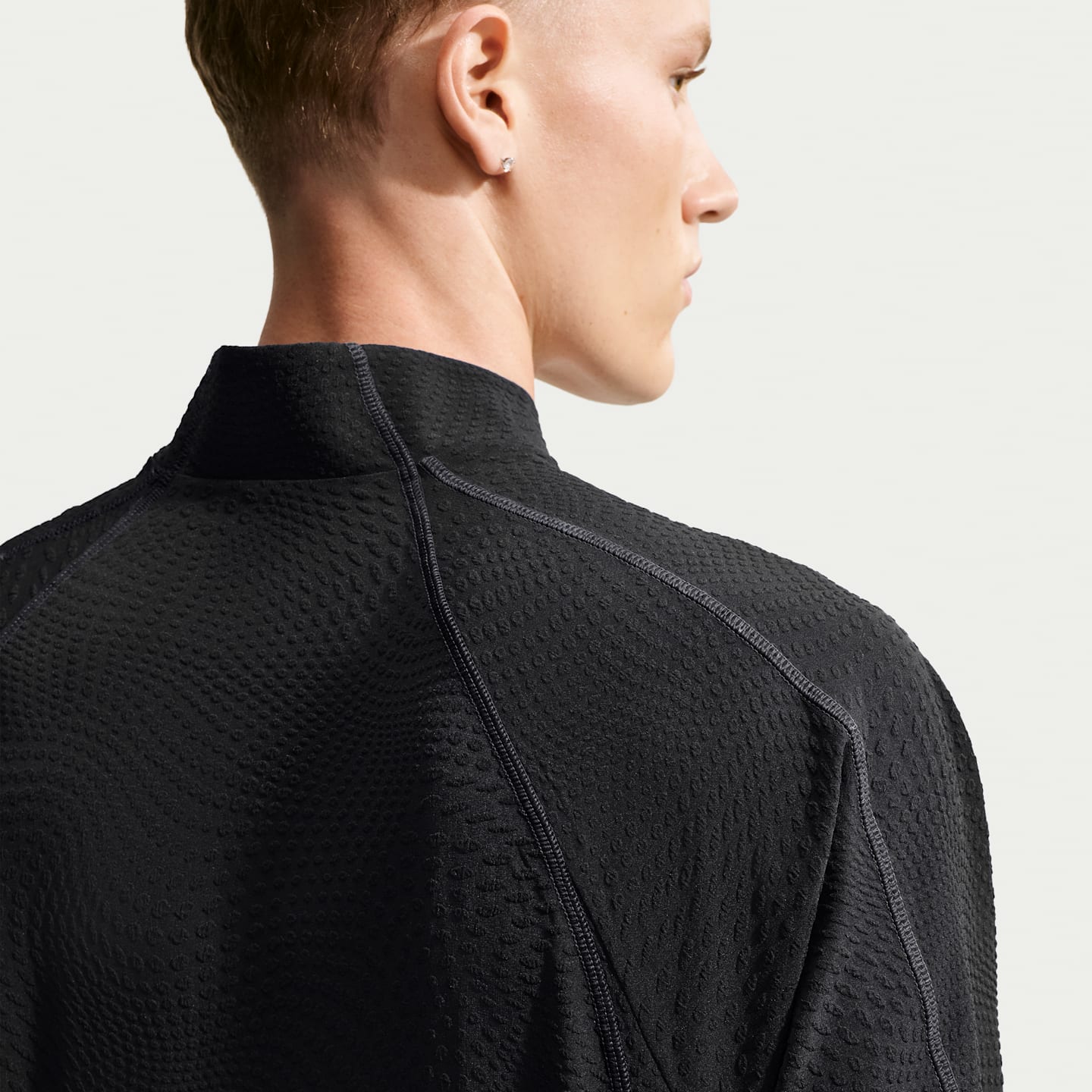Мужской топ Nike Tech Dri-FIT свободного кроя на молнии 1/4, цвет: Чёрный — фото 2