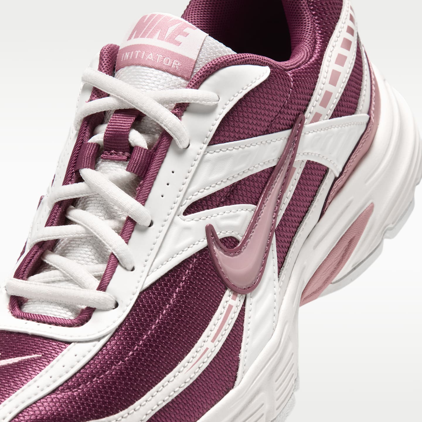 Женские кроссовки Nike Initiator, цвет: Бледная слоновая кость / Розовый — фото 7