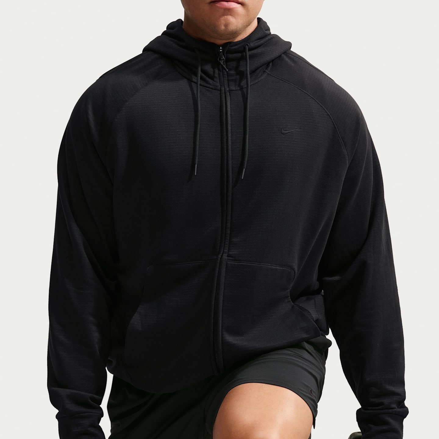 Мужское худи на молнии Nike Primary NanoKnit Therma-FIT, цвет: Чёрный — фото 9