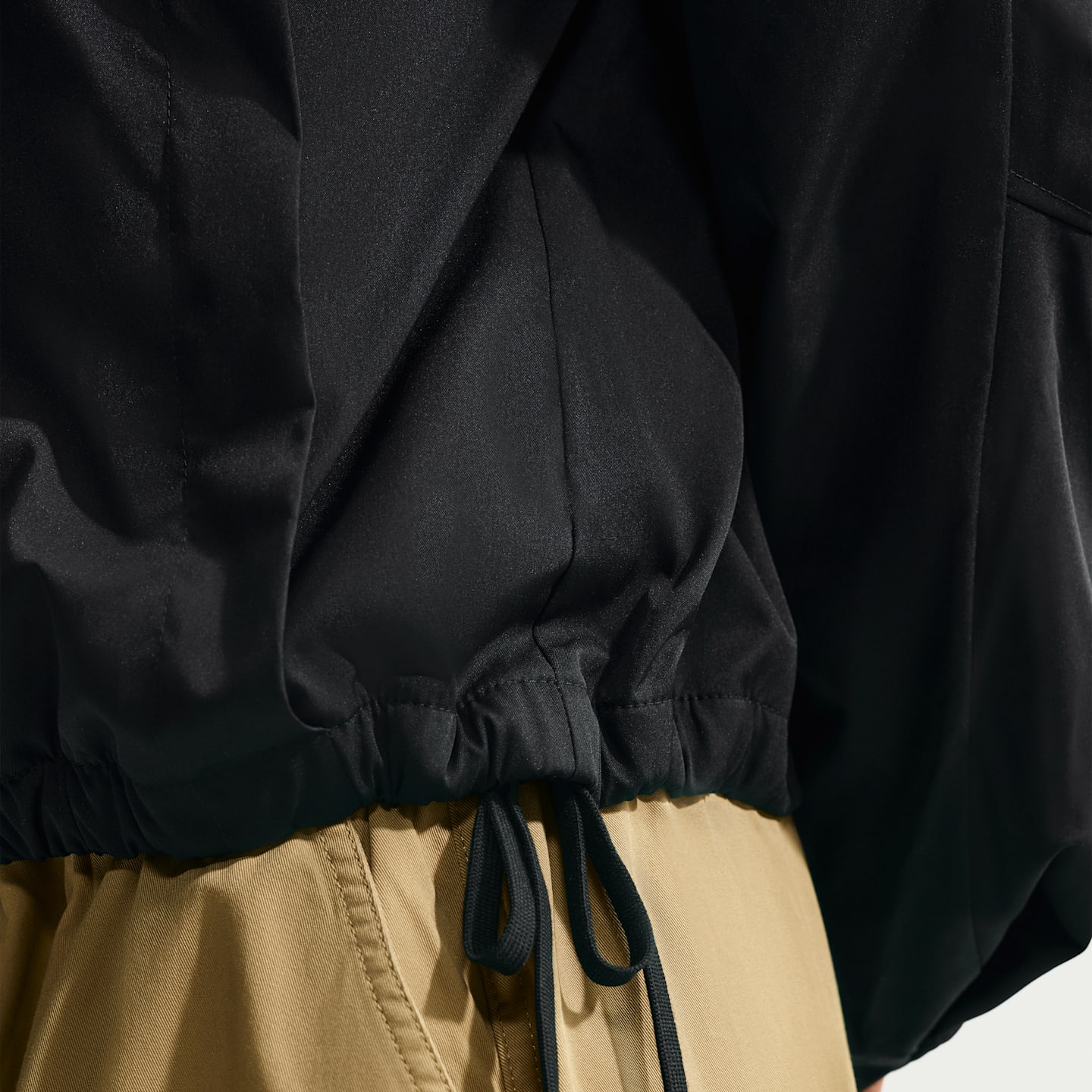 Женская свободная куртка Nike Sportswear на кнопках 1/4, цвет: Чёрный / Молочный — фото 6