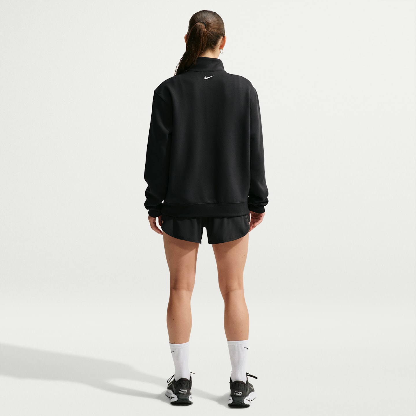 Женский топ Nike Studio Fleece Sport Dri-FIT на молнии 1/4, цвет: Чёрный / Красный — фото 5