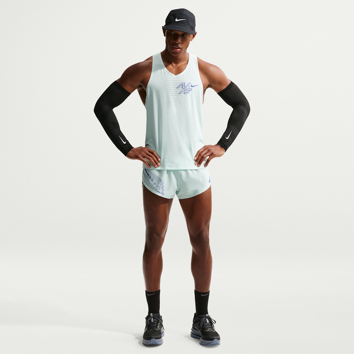 Мужской топ Nike AeroSwift Dri-FIT ADV Running Singlet, цвет: Зелёный — фото 4