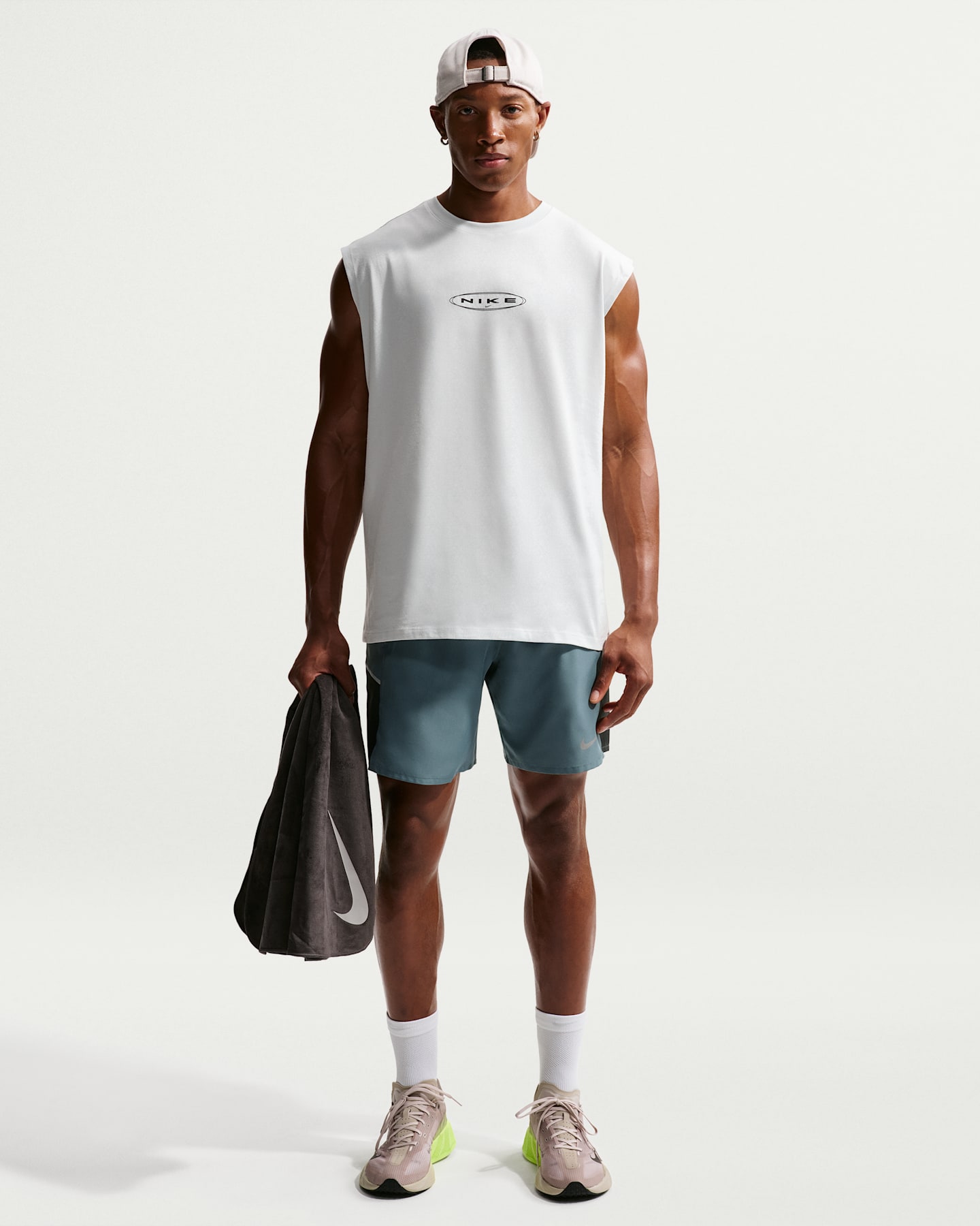 Мужские беговые шорты Nike Miler Dri-FIT 7" со встроенными брифами, цвет: Минеральный сланцевый / Чёрный еловый — фото 6