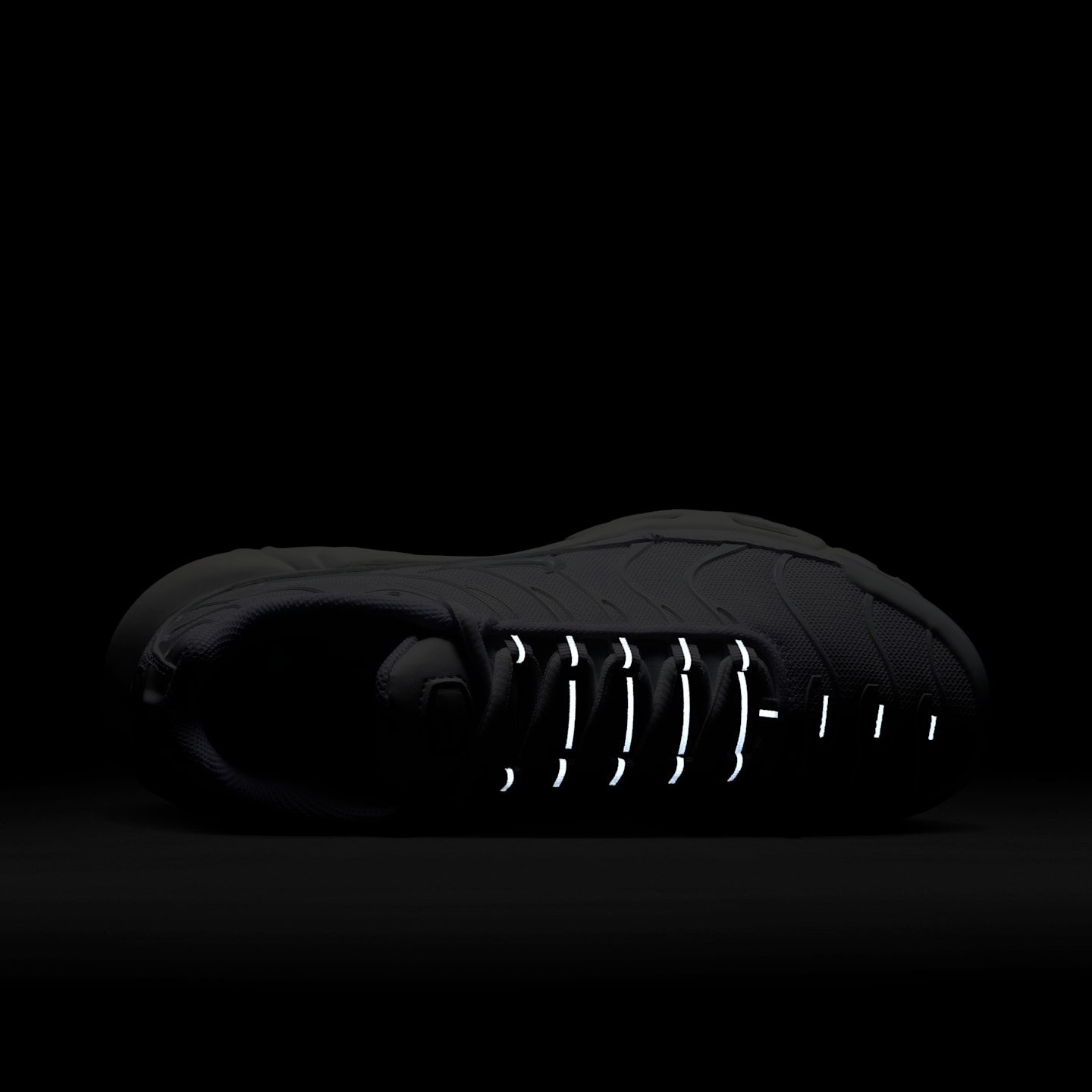 Женские кроссовки Nike Air Max Plus, цвет: Белый / Чистый платиновый — фото 9