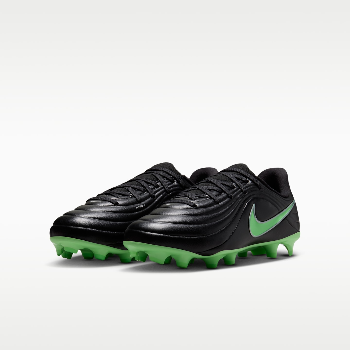 Детские кроссовки Nike Jr. Tiempo Maestro Academy Turf Low-Top Soccer, цвет: Чёрный / Зелёный — фото 5