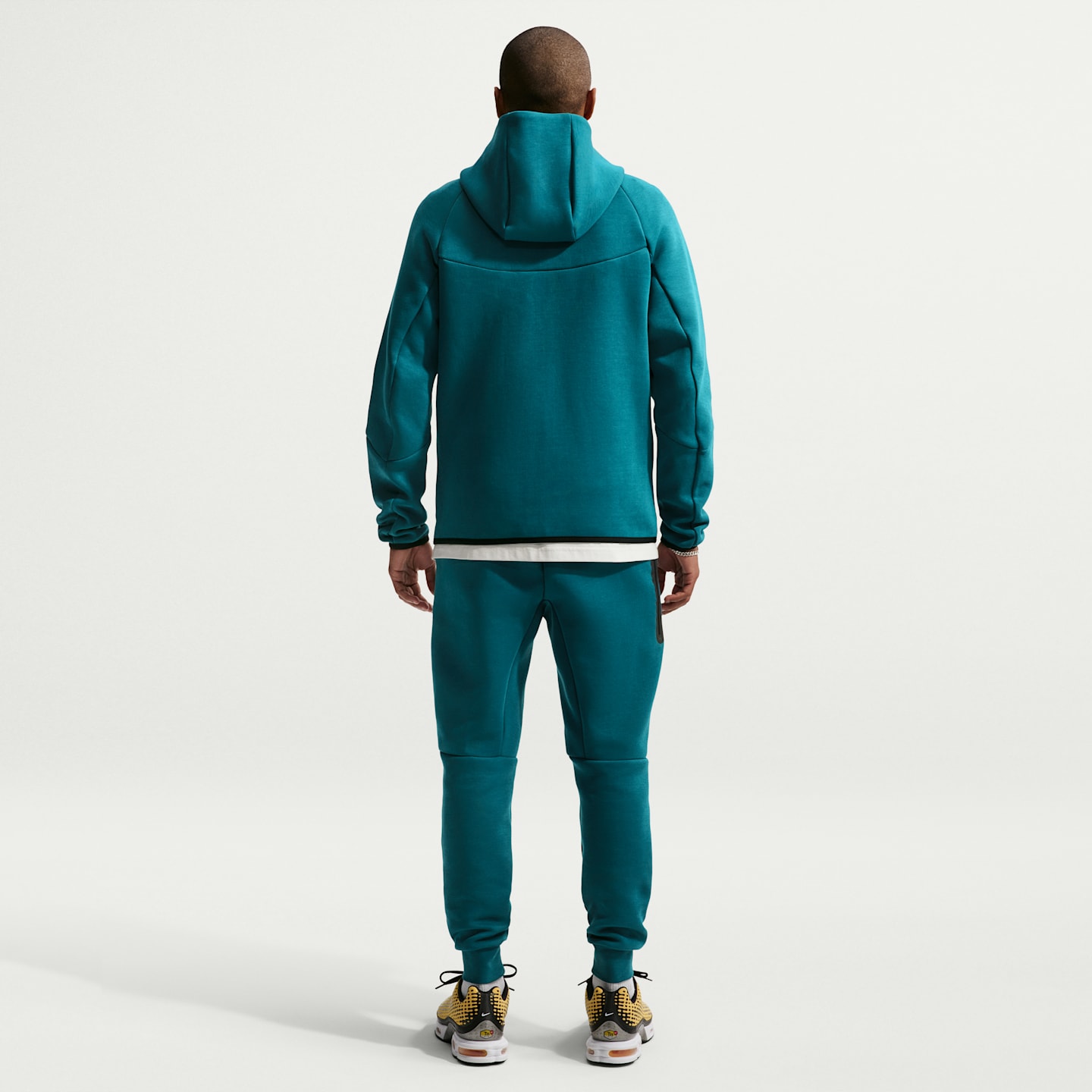 Мужское футбольное худи на молнии Nike Brazil Tech Fleece Windrunner, цвет: Бирюзовый / Золотой — фото 5
