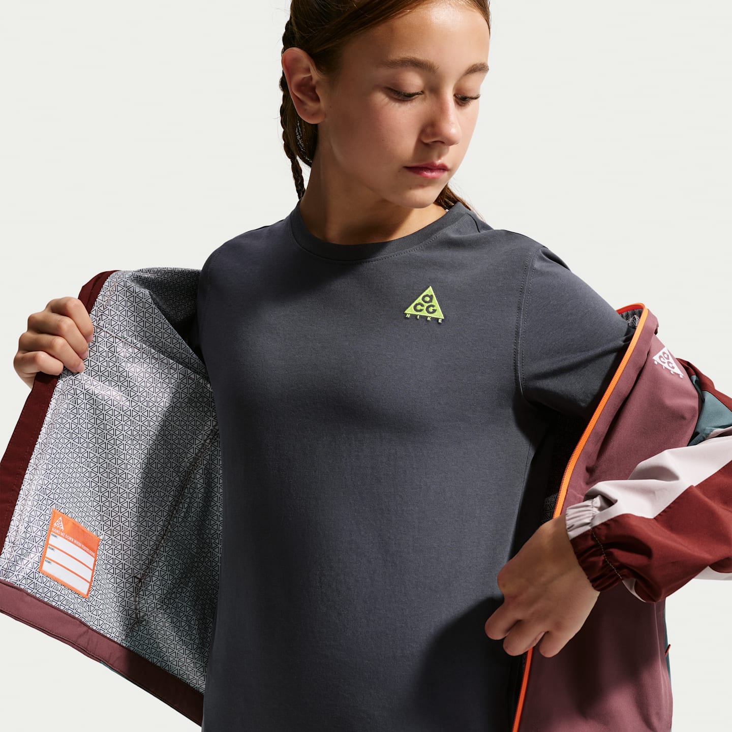 Детская трикотажная футболка Nike ACG, цвет: Gridiron — фото 3