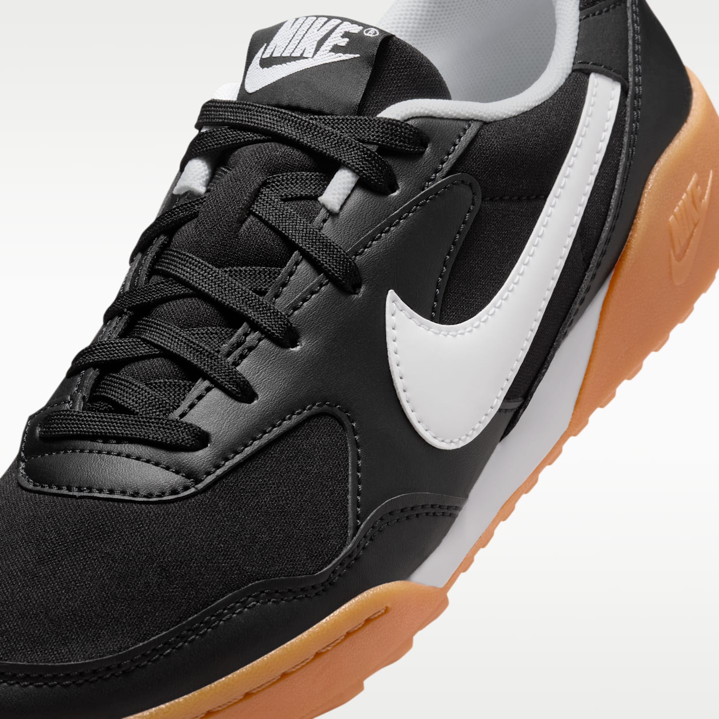 Женские кроссовки Nike Terra Manta, цвет: Чёрный / Карамельный коричневый — фото 7