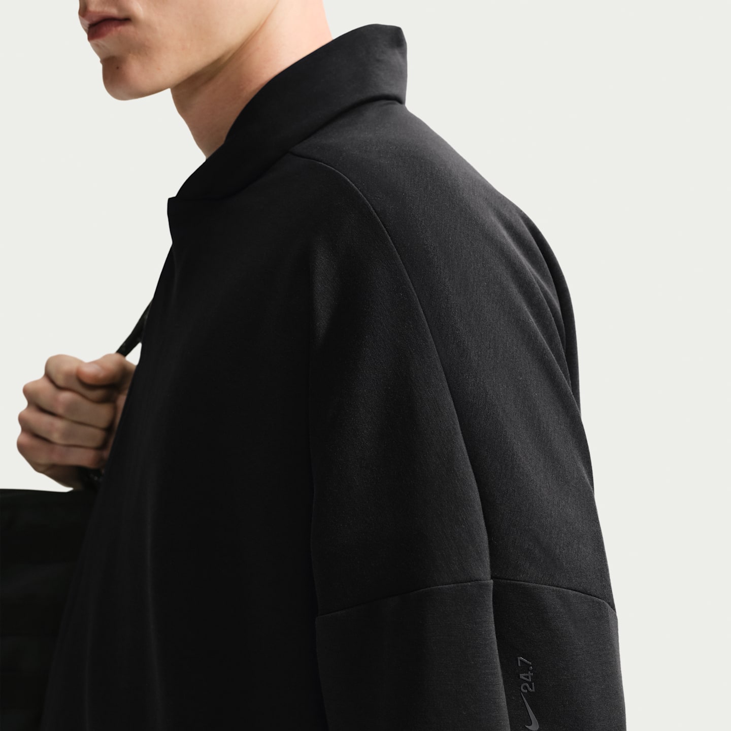 Мужская куртка Nike 24.7 ImpossiblySoft Plush Therma-FIT, цвет: Чёрный / Серый — фото 3