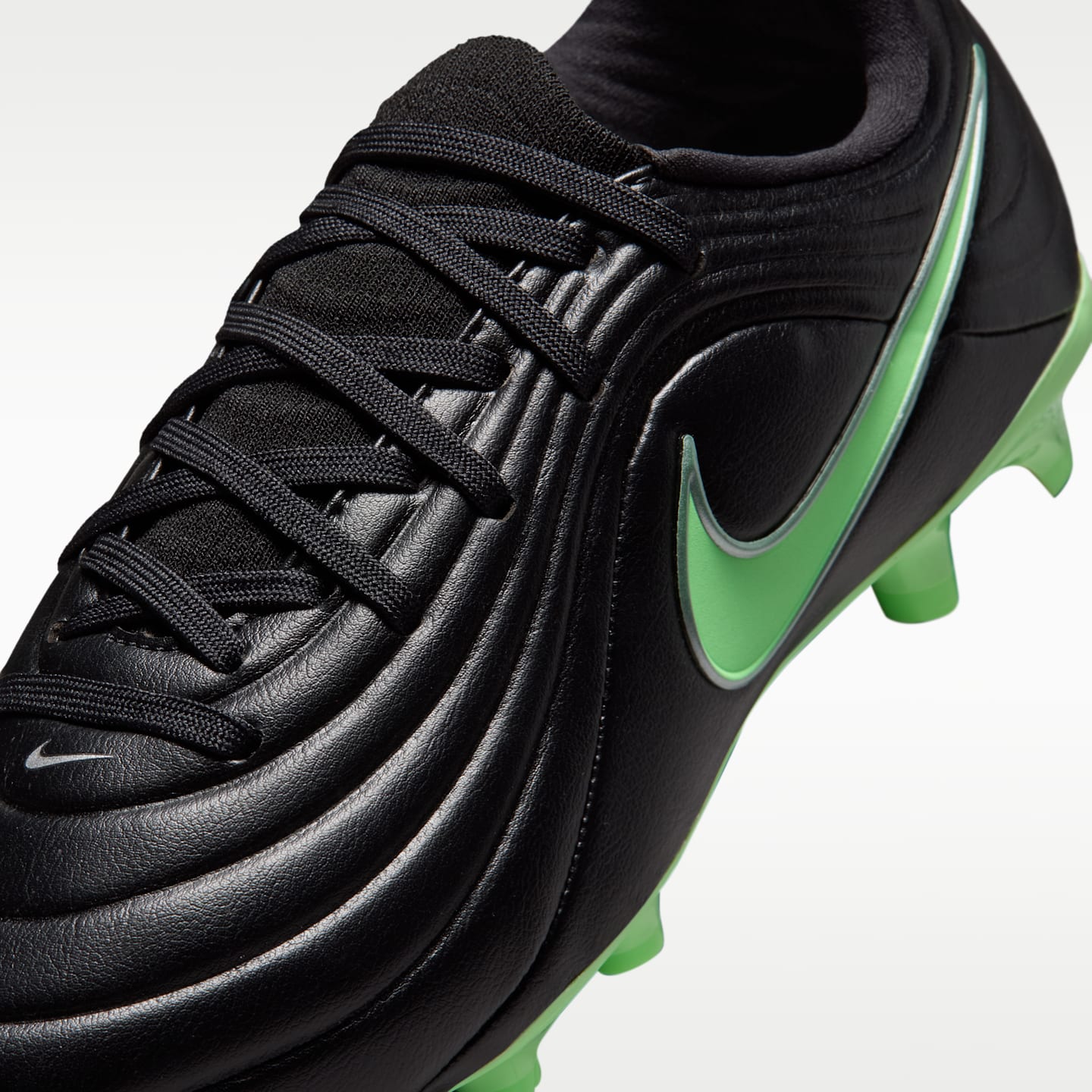 Детские кроссовки Nike Jr. Tiempo Maestro Academy Turf Low-Top Soccer, цвет: Чёрный / Зелёный — фото 8