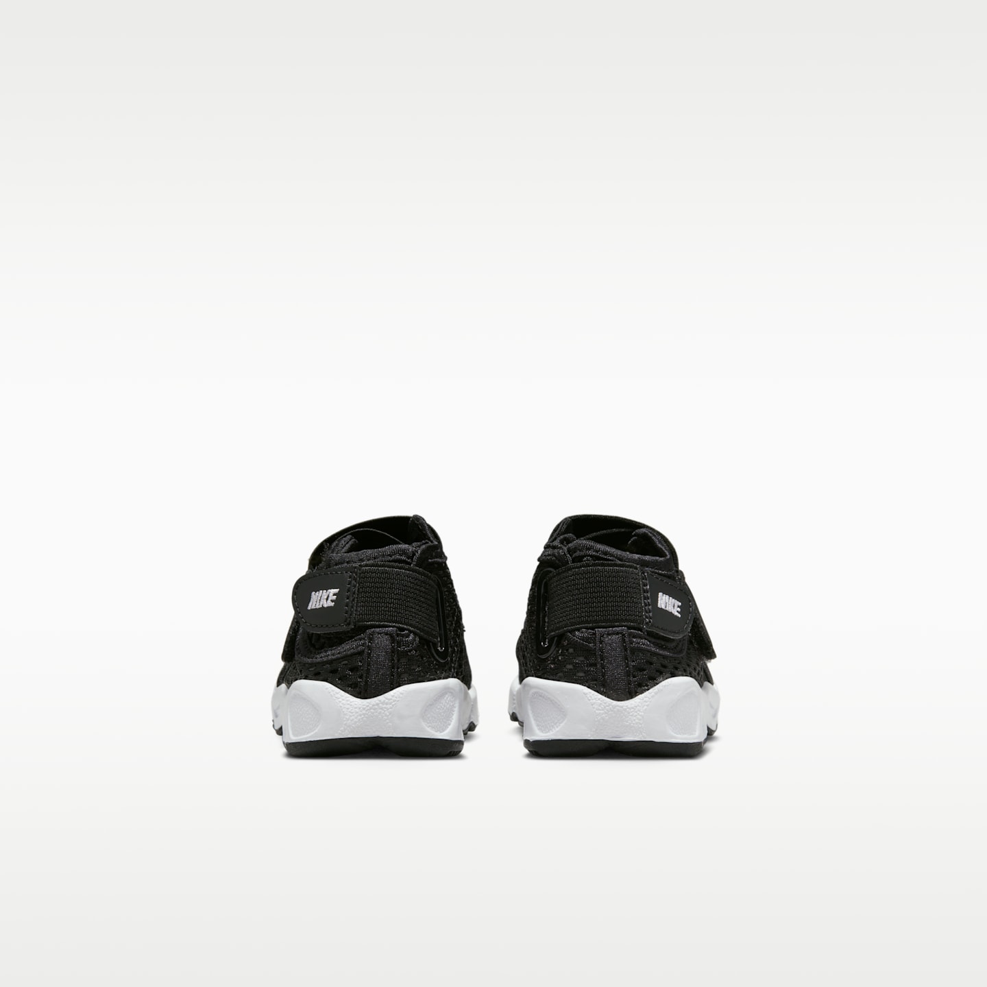 Детские кроссовки Nike Little Rift Baby/Toddler Shoes, цвет: Чёрный / Белый — фото 6