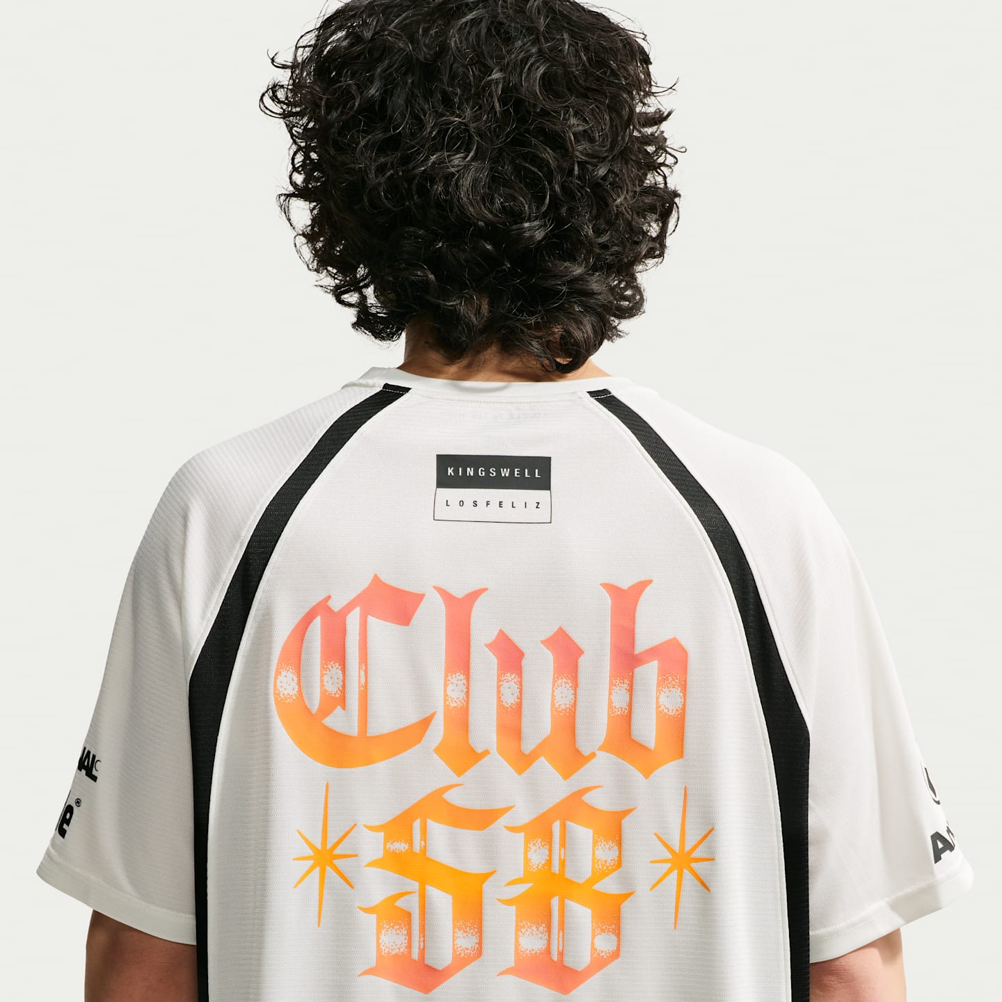 Мужской топ Nike SB Skate Jersey, цвет: Молочный / Чёрный — фото 2