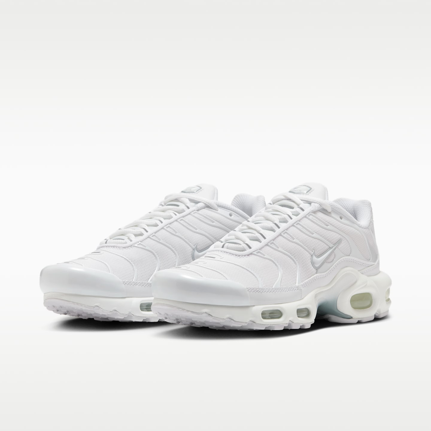 Женские кроссовки Nike Air Max Plus, цвет: Белый / Чистый платиновый — фото 5