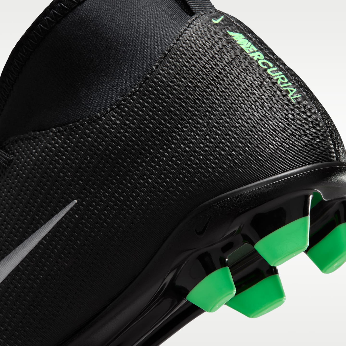 Детские кроссовки Nike Jr. Mercurial Superfly 11 Club Turf High-Top Soccer, цвет: Чёрный / Зелёный — фото 9