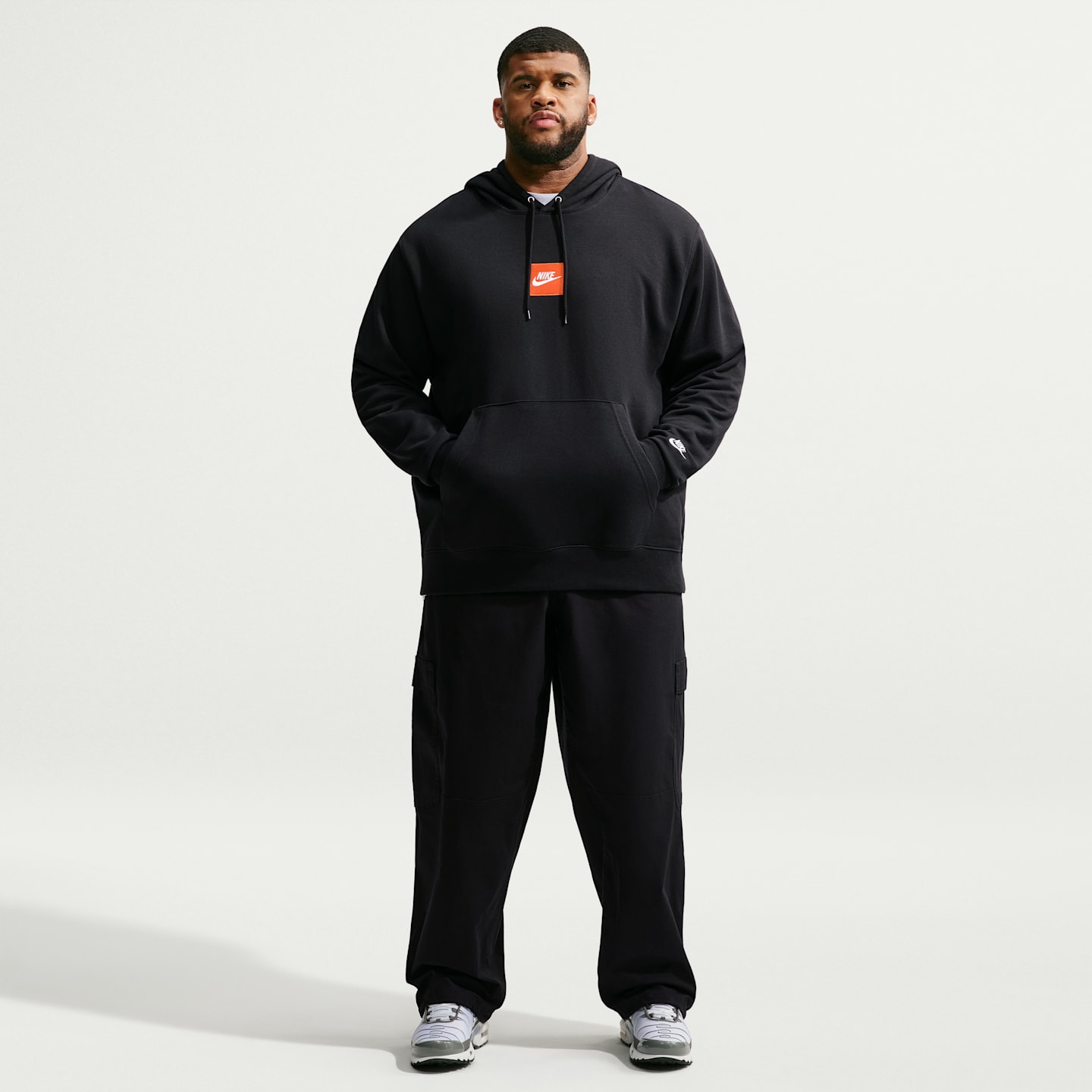 Мужское худи Nike Club из махрового трикотажа, цвет: Чёрный / Белый — фото 9