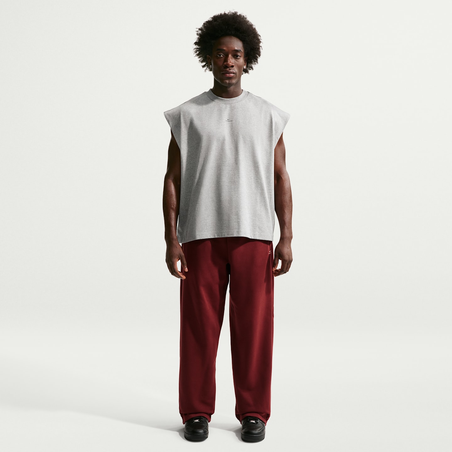 Мужской топ Nike Standard Issue Dri-FIT Game Basketball Sleeveless, цвет: Серый меланжевый / Чёрный — фото 4