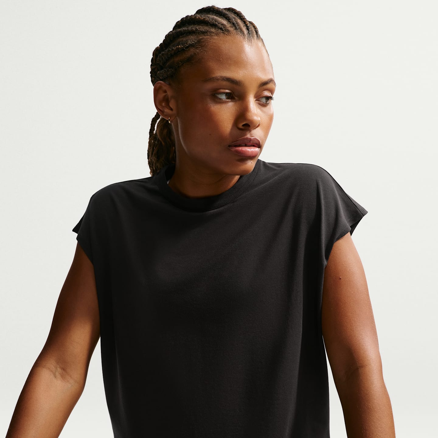 Женская майка Nike 24.7 ImpossiblySoft Dri-FIT, цвет: Чёрный / Серый — фото 3