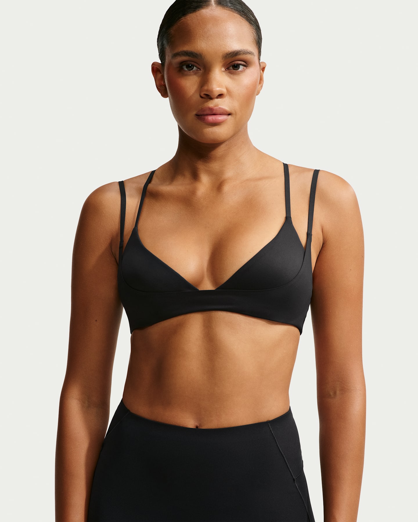 Женские спортивные бра NikeSKIMS Matte Double-Strap Triangle Bra, цвет: Обсидиановый — фото 8