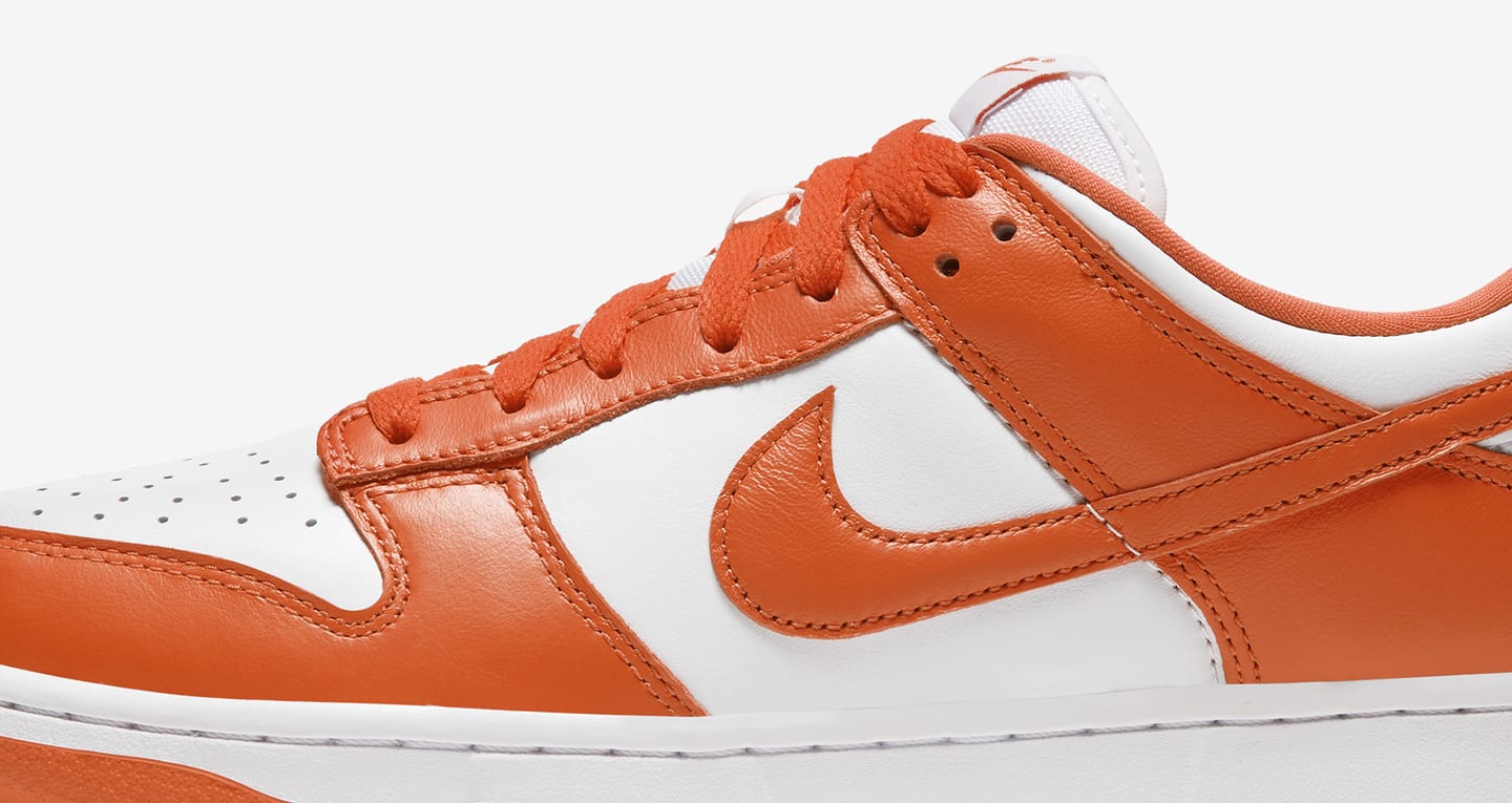 sb dunk orange blaze