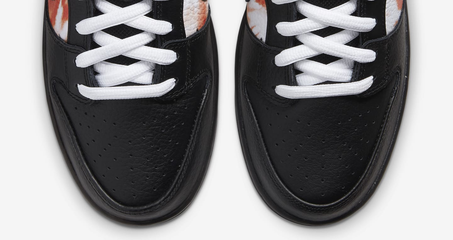 sb heritage dunk roswell rayguns