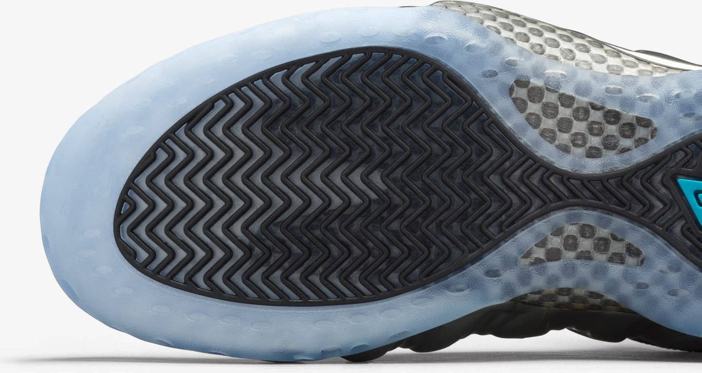 foamposite one chrome