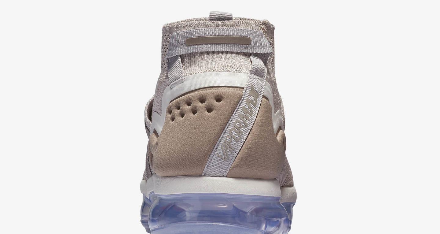 vapormax utility moon particle