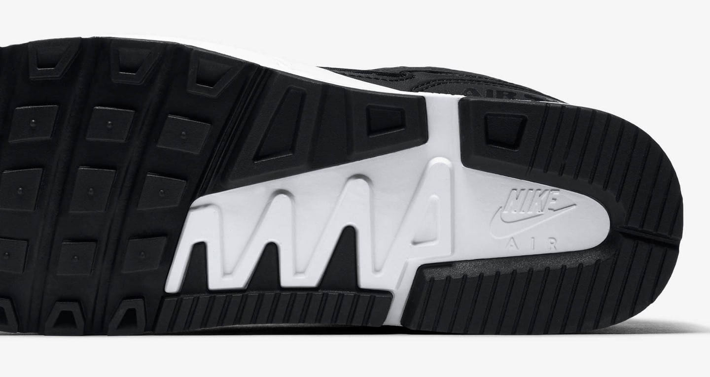nike air span 2 black white