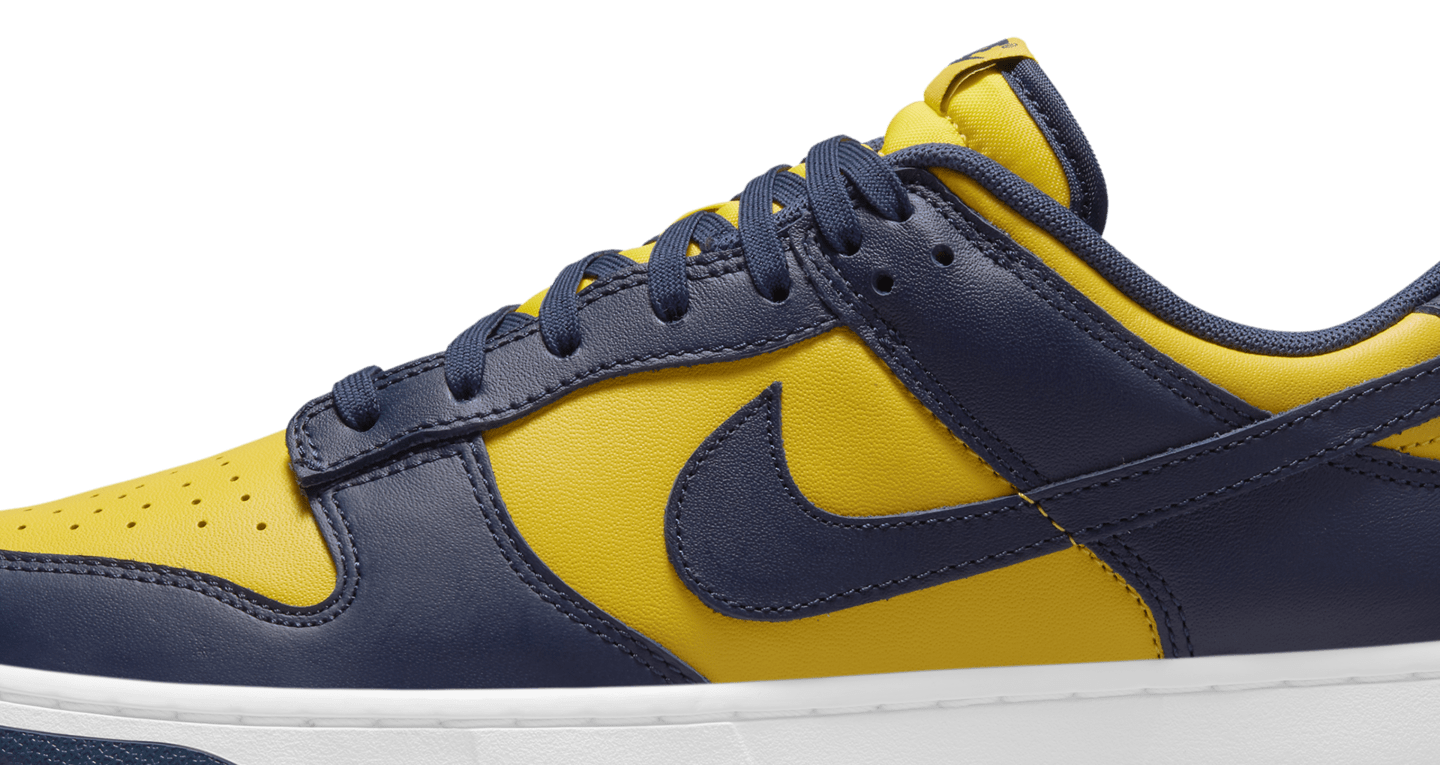 dunk low varsity maize