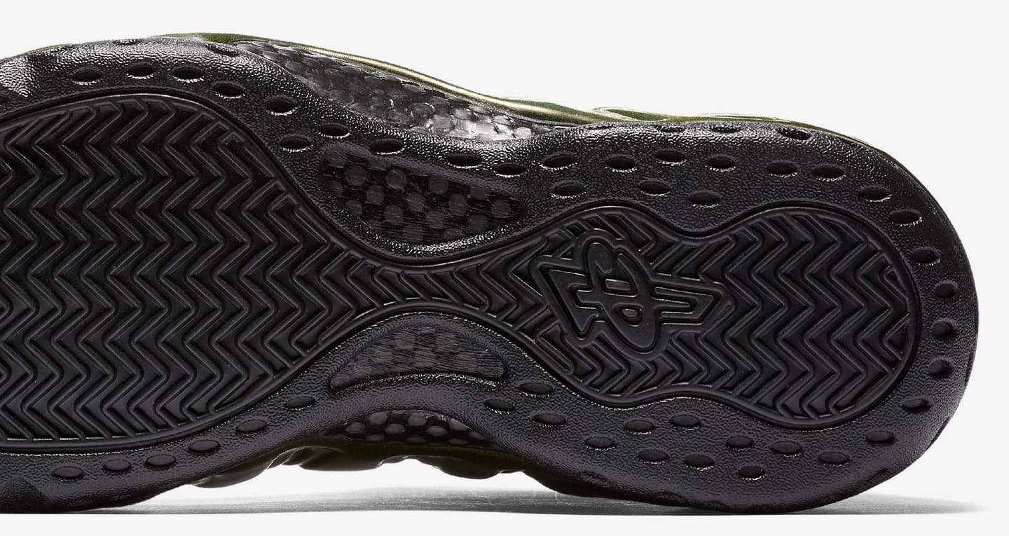 foamposite one legion green