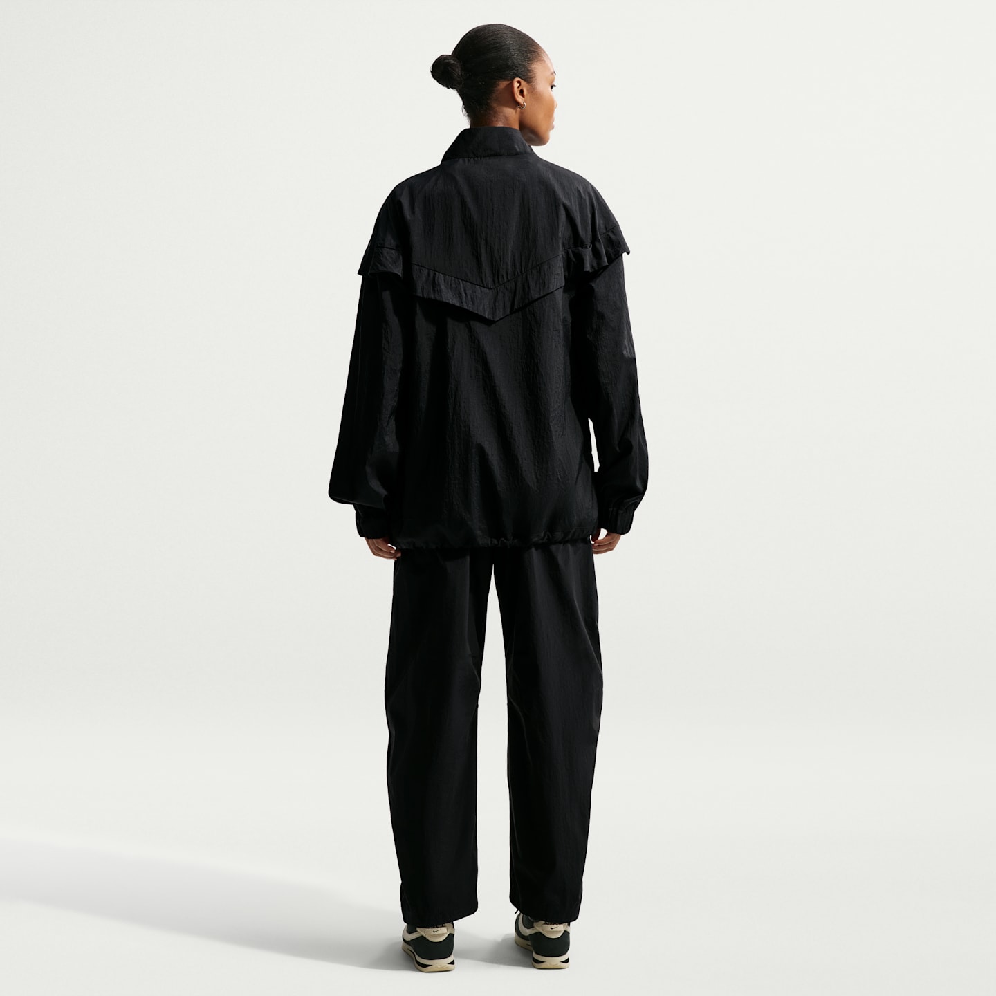 Женские брюки Nike Serena Williams Design Crew Women's Loose Mid-Rise Pants — фото 5